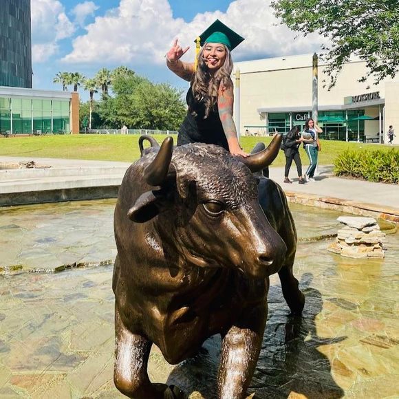 Meet your Posher, Camila - Picture 1 of 1